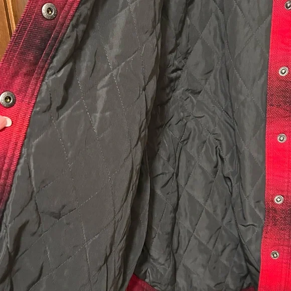 Duluth Trading Co Folklore Flannel Red and Black Plaid ShirtJac large - Picture 5 of 9
